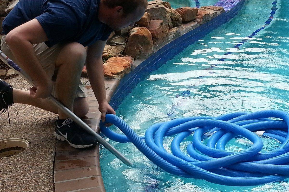 Why You Need a Pool Cleaning Company in Houston
