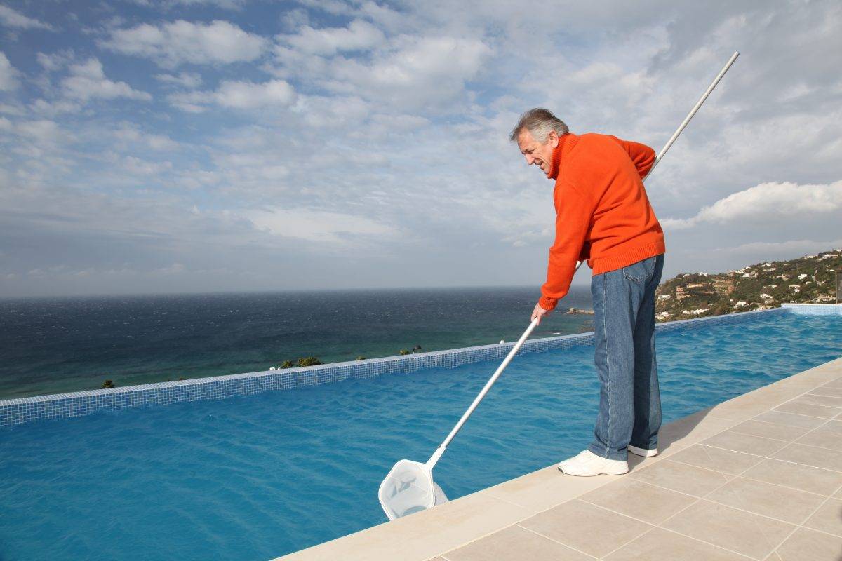 Cleaning Swimming Pool