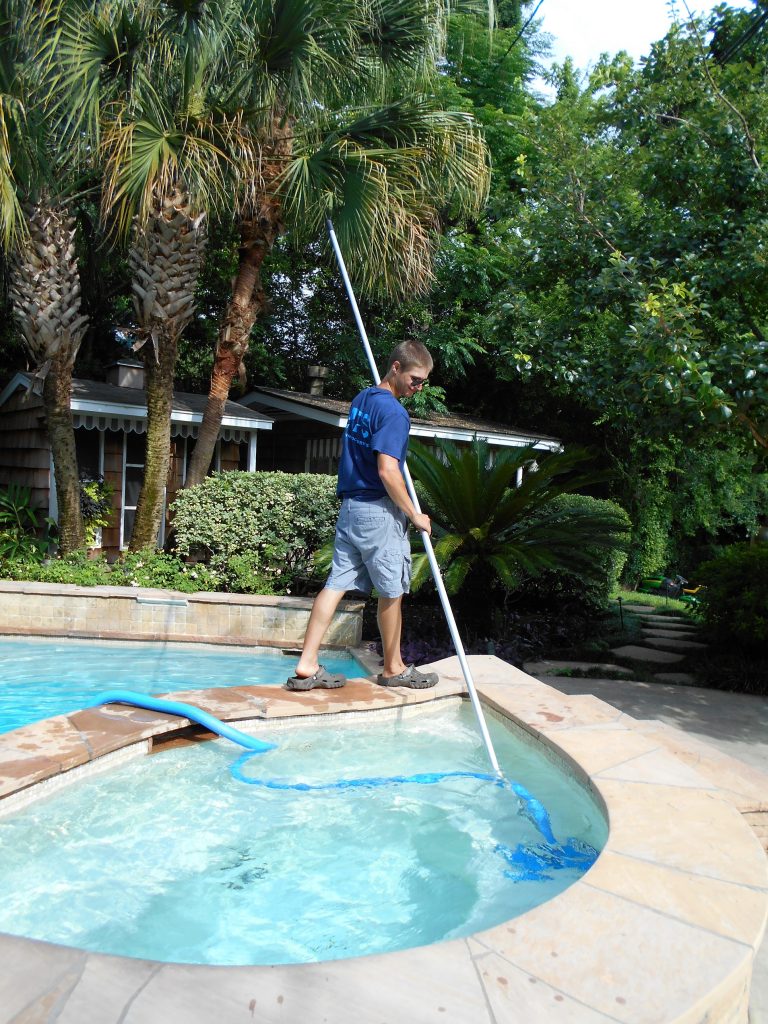 pool cleaning company Houston