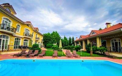 5 Signs It’s Time To Schedule Pool Remodeling Houston